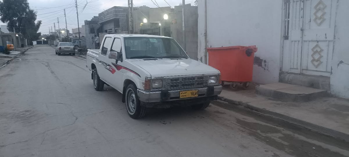 بيكاب نيسان
موديل 1989
رقم بغداد قديم 
تبريد بس نقص غاز 
بطاقه بنزين بي 
سنوي سنتين منتهي 
شرط تحويل او وكله 
سعر 33$
او تراوس 
مكان سياره كركوك 
***********
