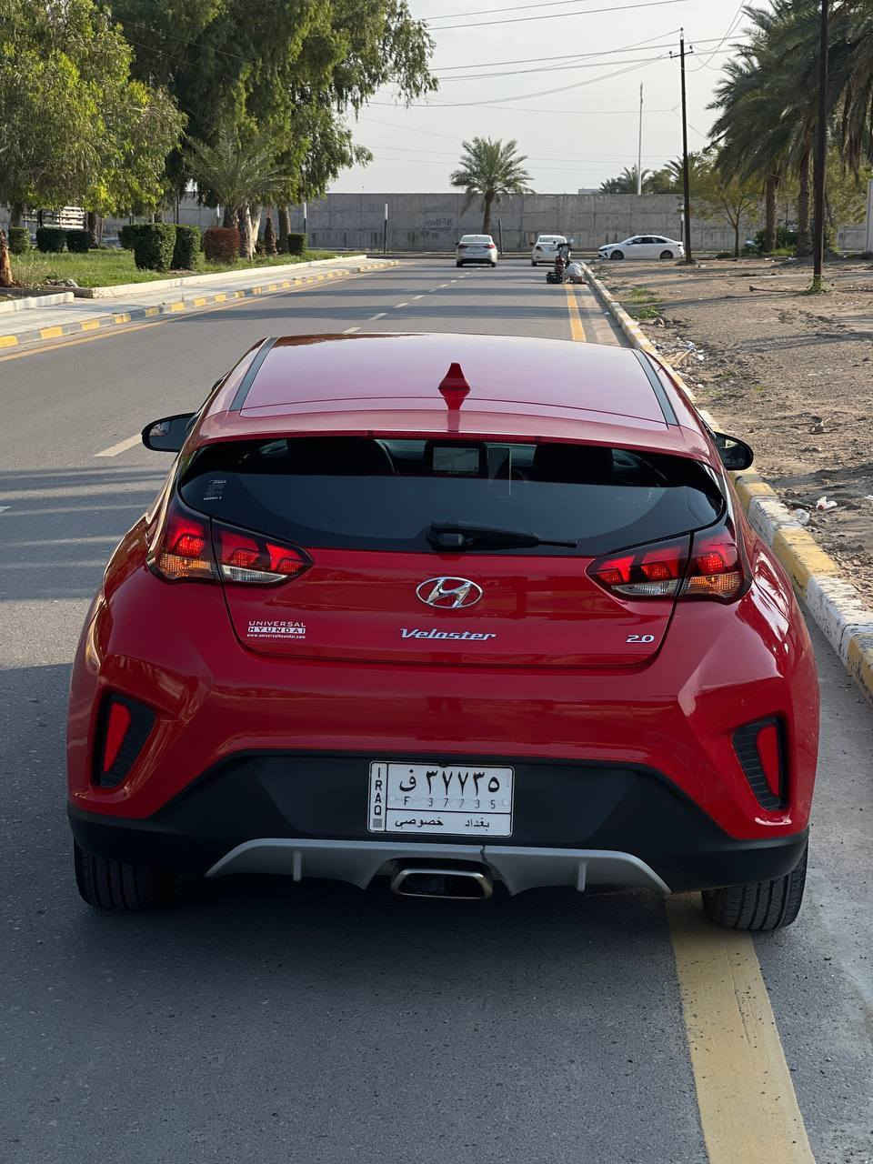 السلام عليكم
فولستر موديل 2019
عداد المسافة 42 الف ميل 
محرك 2.0
السيارة بفضل الله جديدة جدا  وبدون أي نقص وكلها بلاد 
حادثه ضربة صغيرة بلدعامية الخلفية من جهة اليمين وبداية الجاملغ الخلفي الأيمن صور الحادث منشورة بدون ايرباك بيها صبغ بلجاملغ الخلفي اليمين ربعة تقريبا  شي كلش بسيط فقط والسيارة تصلحت بامريكا مو بلعراق والباقي كلة مكفول حتى الدعاميات بدون صبغ مواصفاتها تحديد مسار ورادار امامي وتوقف تلقائي وشاشة وكامرة وتحكمات فول 
طخم تاير جديد وباتري وكلشي بلسيارة جديد 
اليعر 125 ورقة 
بغداد 
***********
