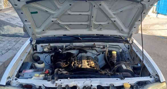 نيسان 2013 بأسمي رقم ميسان انكليزي 

بيها فقط جاملغ معدل بارد تبريد وكهربائيات جاهزه من كلشي 

ميسان علي الغربي 

السعر 115 وبيها مجال

رقمي***********
