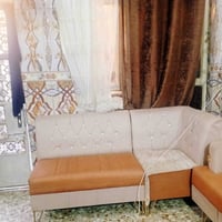 طخم قنفات 10مقاعد ديوان مع 4كوشات نظيف جدا مستعمل 15يوم ارجل ستيل للبي...