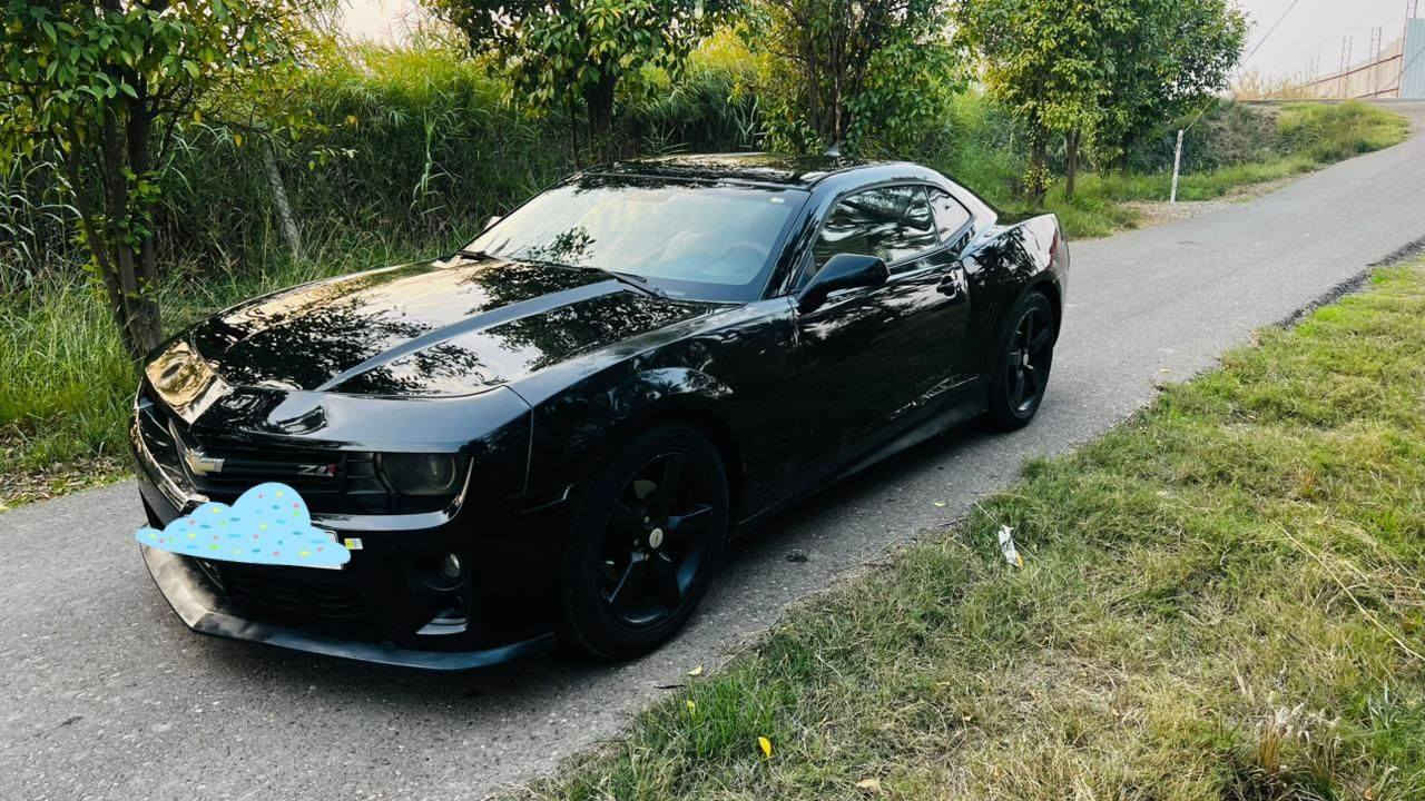 اقرا التفاصيل كامله واتصل غير متواجدين عالفيس 
السلام عليكم *********** 
كمارو 2011 وارد كلين يايتل LT كلش نظيفه وحلوه 
السعر 75 ورقه قفل محرك جديد ٣٦٠٠ ٦ سلندر كير كهربائيات صدر نظيفات رقم شمالي الدولي شرط
التحويل او الوكالة كير مكينه حد اديه تخم تاير سياره جاهزه بدون نقص مكانه بغداد المدائن وهاذا تقرير مال امريكا ورقم الشخصي ماشية 15 الف ميل كلين بدون
ضرر بدون ايرباك لا يوجد غرق لا حريق حسب التقرير 
محرك 3600  تو ويل 2G1FB1EDXB9148924 بغداد, العراق
