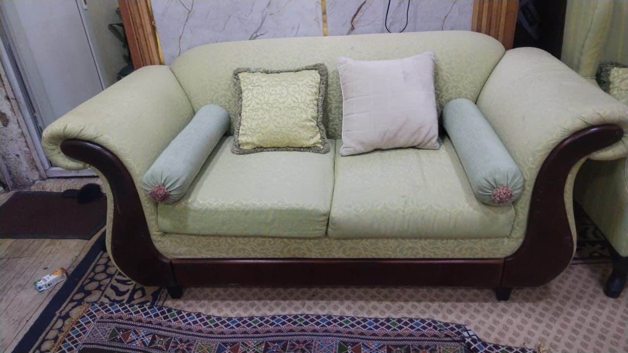 تم قنفات كويتي للبيع لا مكسور ولا بي ضرر حيل قوي سعره 500 الف العنوان كراده مريم 
*********** بغداد, العراق
