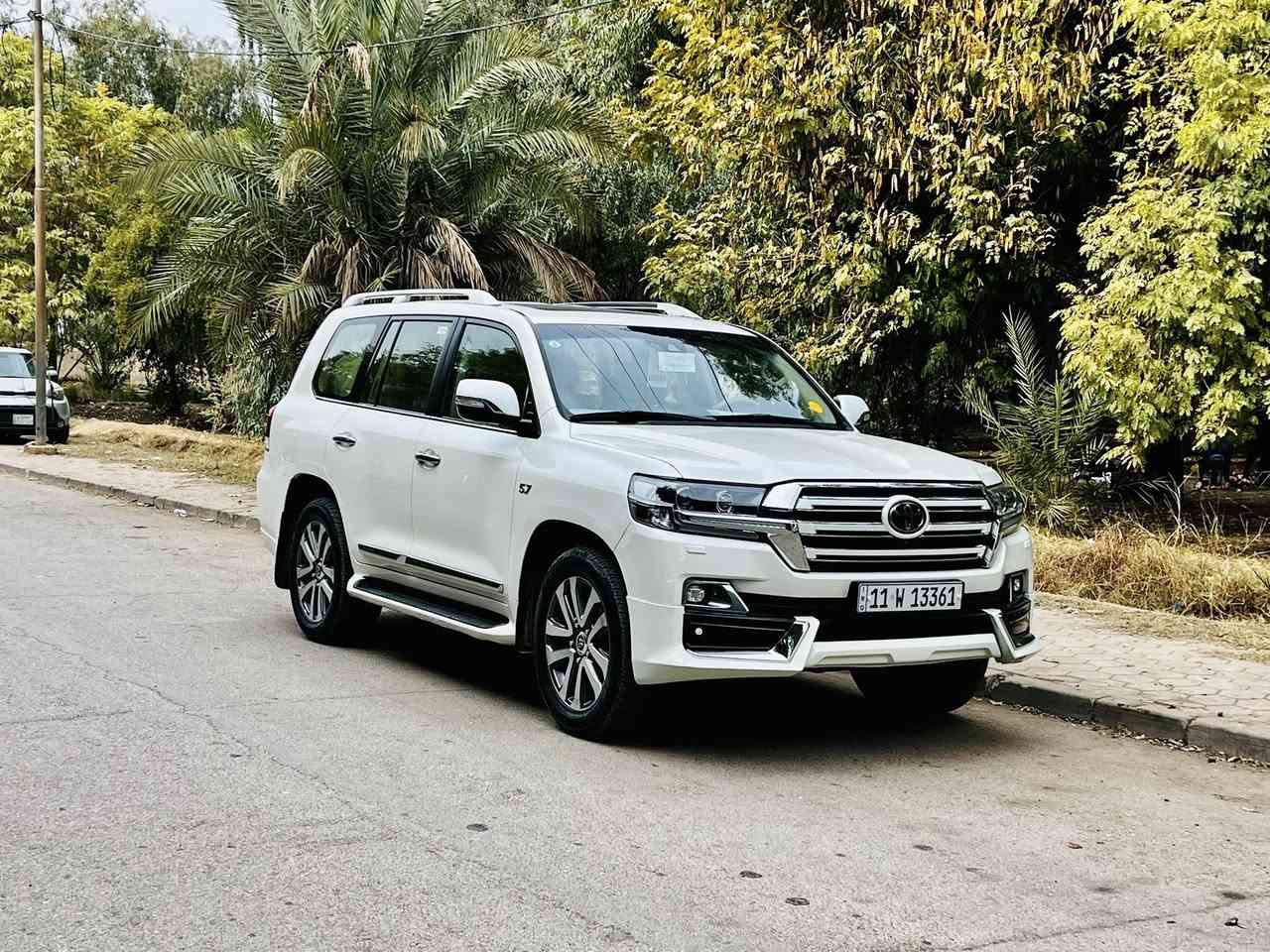 السلام عليكم لاند كروز 2017 VXS معروفه موصفات الVXS 5700 جكات باب خزن ميموري باب خلفي كهرباء سستم صوت لكزز كشنات تدفئه تبريد عداد لكزز وموصفات لكزز ماشيه 120 جاملغ جهة السايق براغي مفتوحه محاجه اذكر موصفاتها معروفه هواي موصفات 
العنوان بغداد 
معرفة السعر عند الأتصال 
***********
