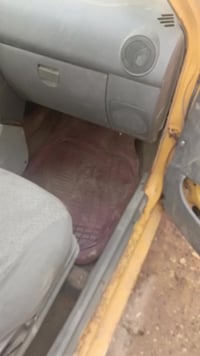 سياره سايبه مكاني بغداد حي الجهاد ابيع لكم حديد بس مكينه وشواصي مقفولا...