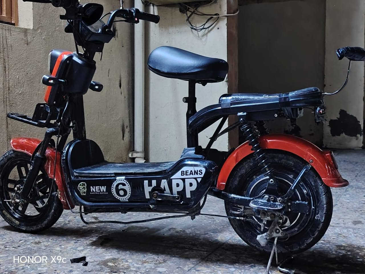 سلام عليكم دراجه شحن
نوع MR

موديل ٢٠٢٤

٣ نمر

سرعته ٦٠

دراج بعده جديدة

تشغل بالاتوث

مامبدل اي شي بيهة

وبسعر مناسب

للاستفسار

***********
