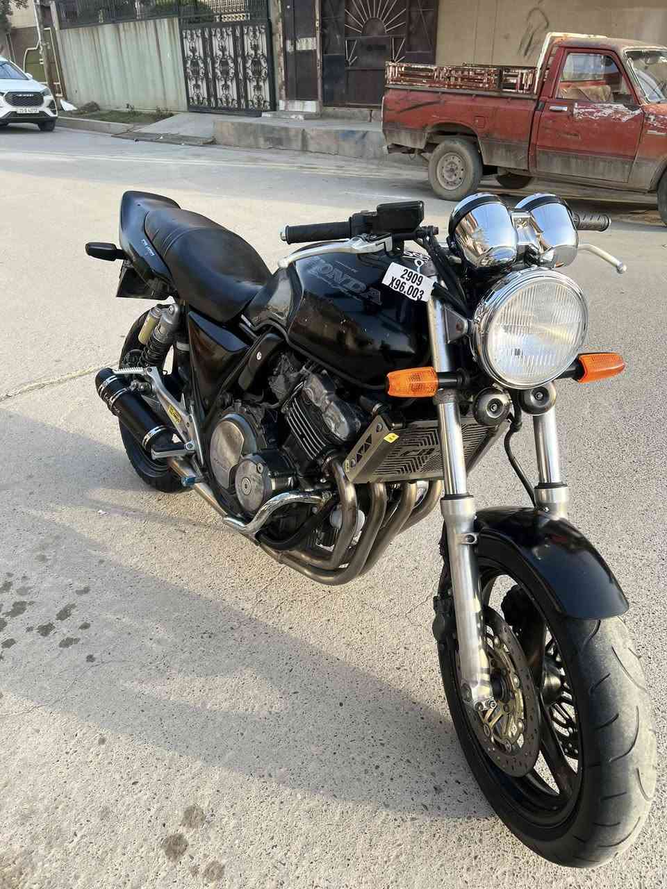 سي بي فور جيل اول كير محرك كهربيات
كفاله عامه محرك شرط ممفتوح 
اورقه كامله اصليه 
مابيها مصرف برغي 
سعر 15بيها مجال 
عنوان كركوك 
***********
