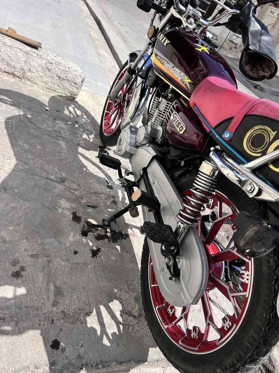 دراجه للبيع  سافين موديل ٢٠٢٤ محرك كبس منفيس موجود 
***********
