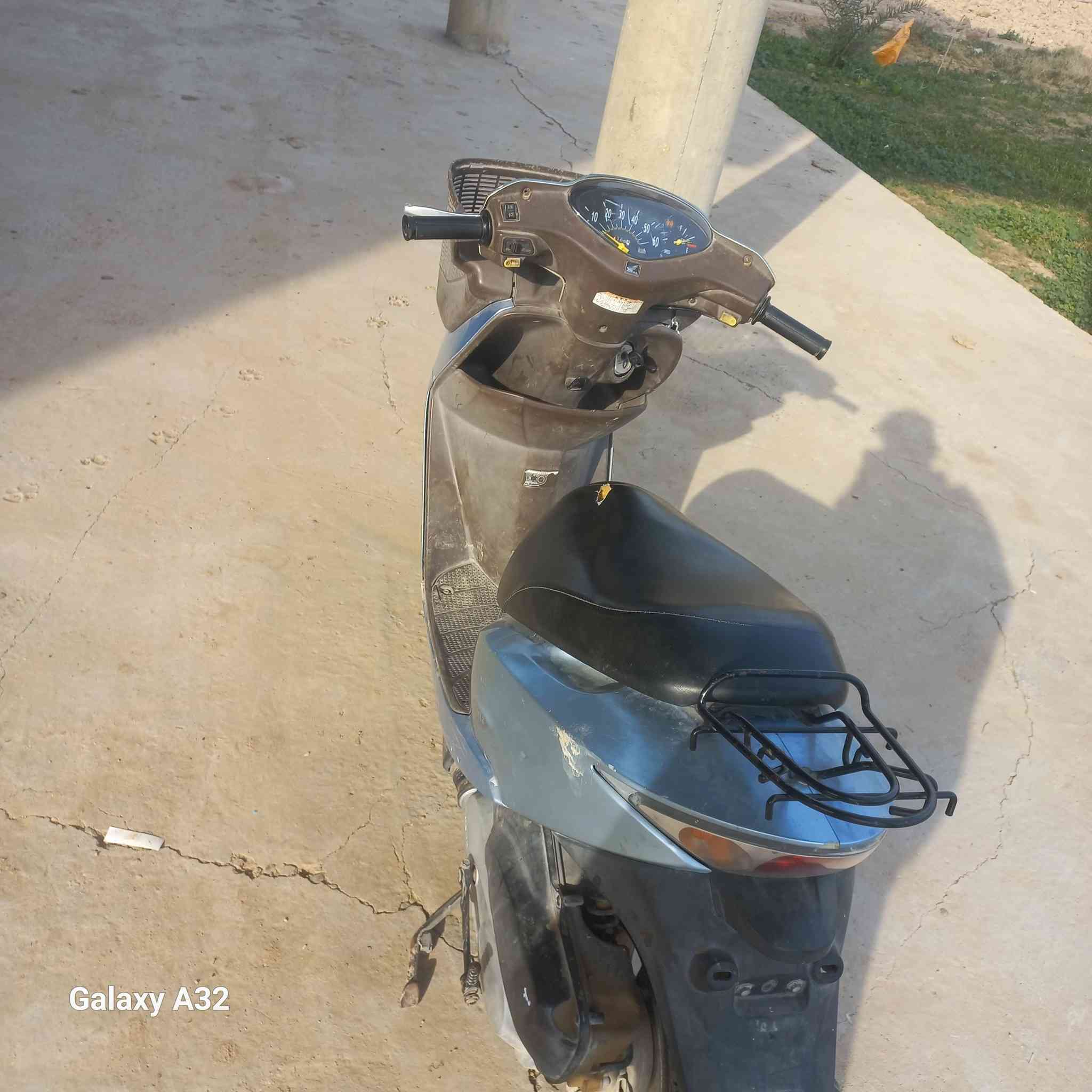 سلام علیکم دراجی ال لبیع مکفولی تشتغل سلف وهندر نضیفه سعر  500 وبیهی مجال السفسار.مگان حله ابو غرق رقمی***********0
