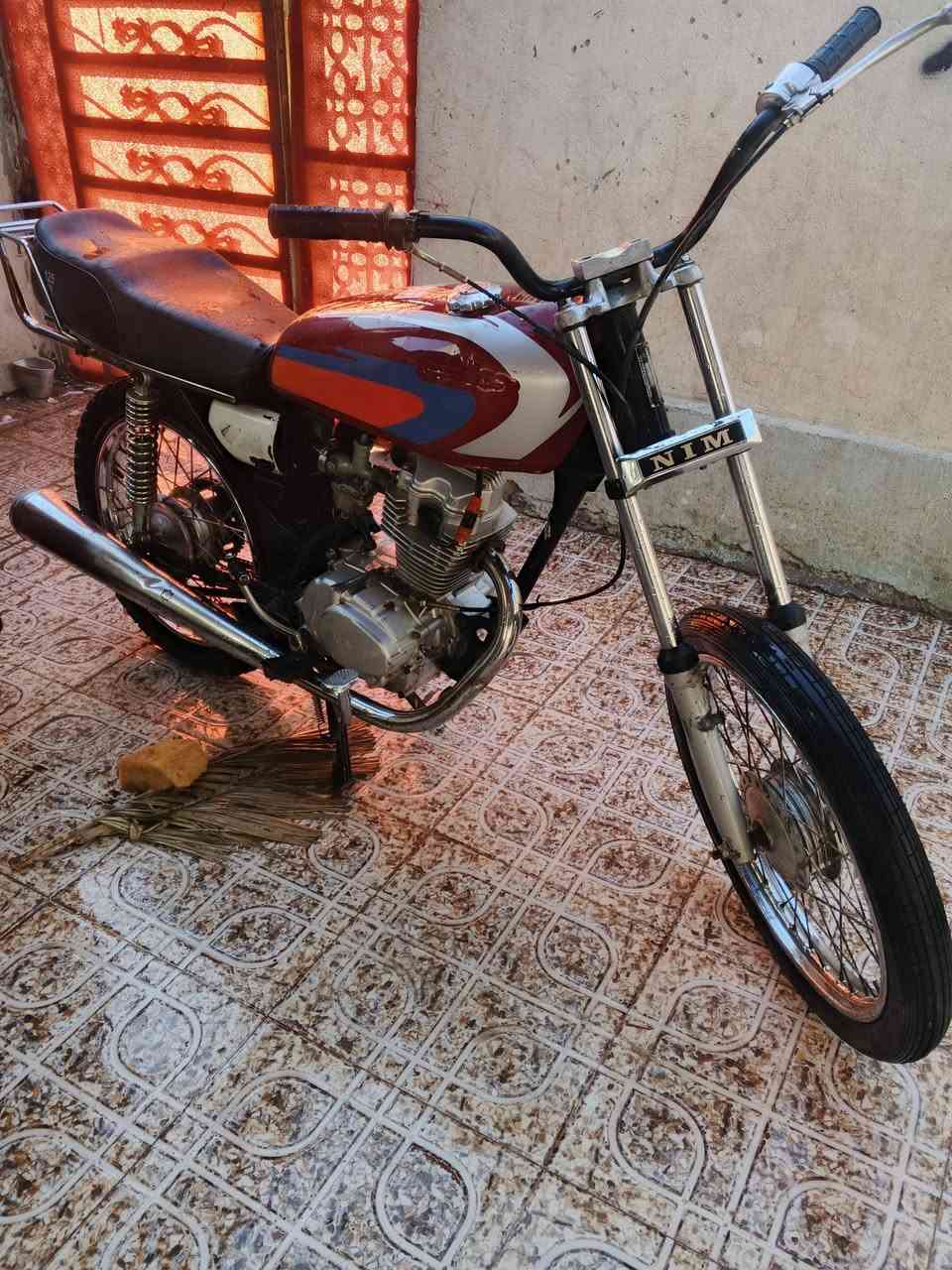 سلام عليكم ربعه كير وراق صولي شاصي موديل 14مكينه 23 مفتوحه سعر 450وبي مجال مكاني حي لعسكري شارع 30


**إذا كنت صاحب هذا الإعلان وتريد حذفه لأي سبب، رجاءا أرسل رسالة إلى الدعم الفني**