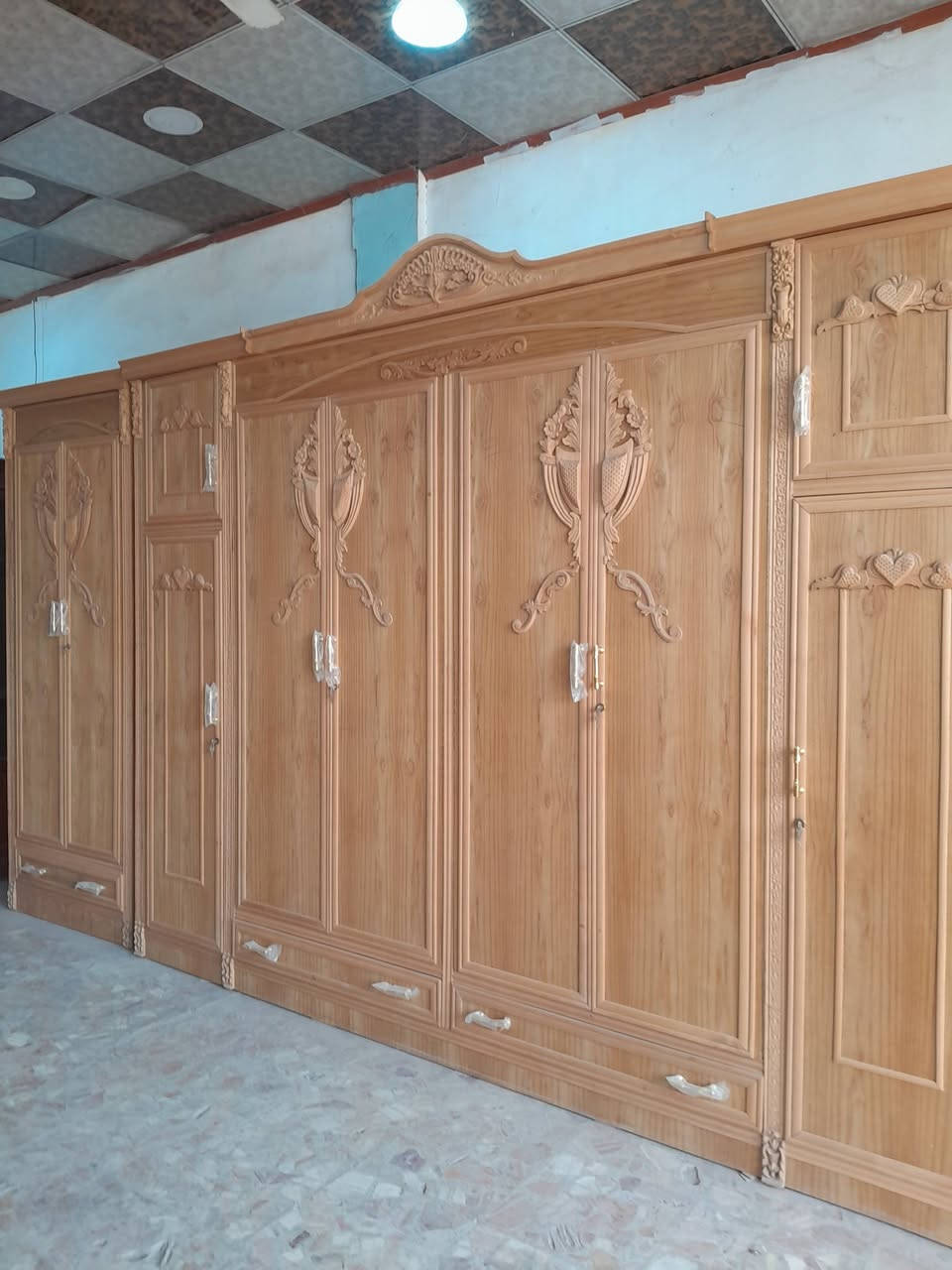 ❤️🍀غرفة نوم 🍀❤️
غرفه تسكام عراقي شغل مضبوط درجه اولى ثقيل 6 بوب طابق واحد داخل وخارج صاج 5ملم ارضيه وسكف بلوك ثقيل يتحمل كل الاوزان مكان المعرض النجف/ كوفه/شارع عبدالعال للاستفسار خاص مع الصبغ والشد والنقل وكافة ملحقاته 
النجار أمـولي عـلي


**إذا كنت صاحب هذا الإعلان وتريد حذفه لأي سبب، رجاءا أرسل رسالة إلى الدعم الفني**