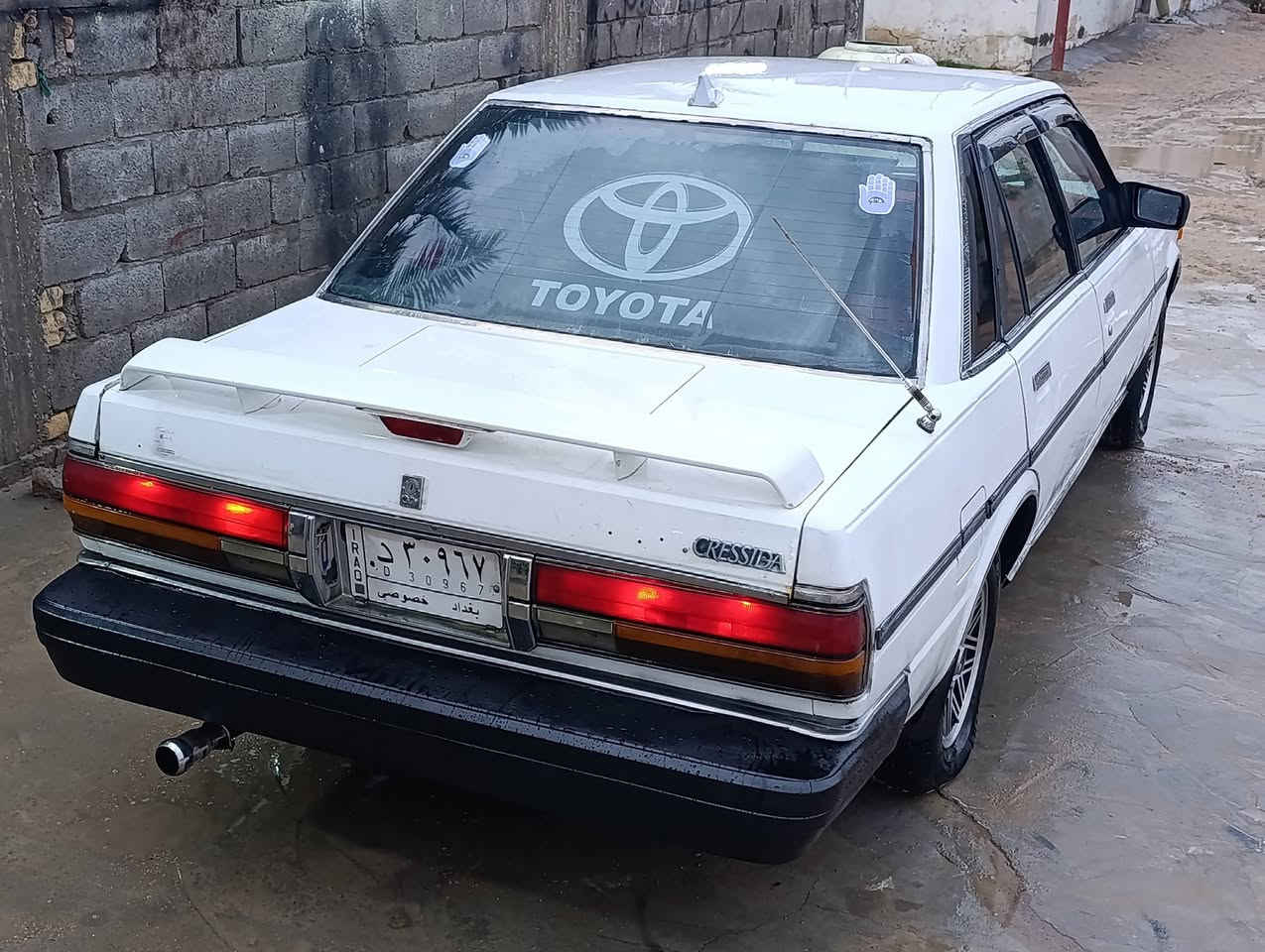 السلام عليكم 
السعر ((38))وبيها مجال للشراي 
***********
‏‪0771 099 0220‬‏
سياره كروسيده موديل 88 مكفولة كفاله عامه من الضربه والكص والنقل الجثه والعيب الشرعي وكافة الاصوليات والصبغ العام مكينه وكير حاويه شرط جدد دواخل جدد سنويه مجدده لغايه 2028مشروع وطني الرقم بغداد تحويل ثاني يوم للاستفسار الاتصال على الرقم التالي
