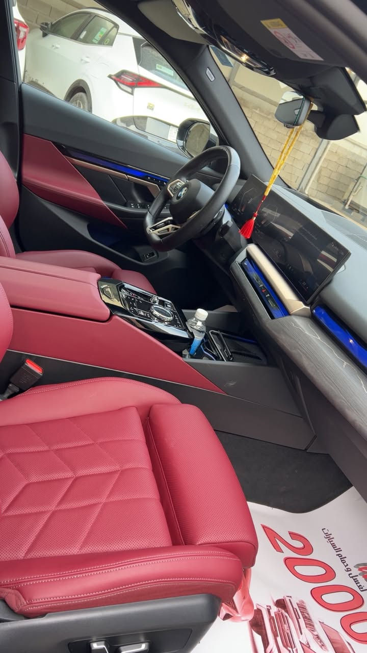 السلام عليكم
2024 Bmw 520i 
وكالة العروش
 ماشية 19 الف 
فول مواصفات جنطة كهرباء 5 بردات كفالة عامة 
بغداد السيدية
***********
54500$
