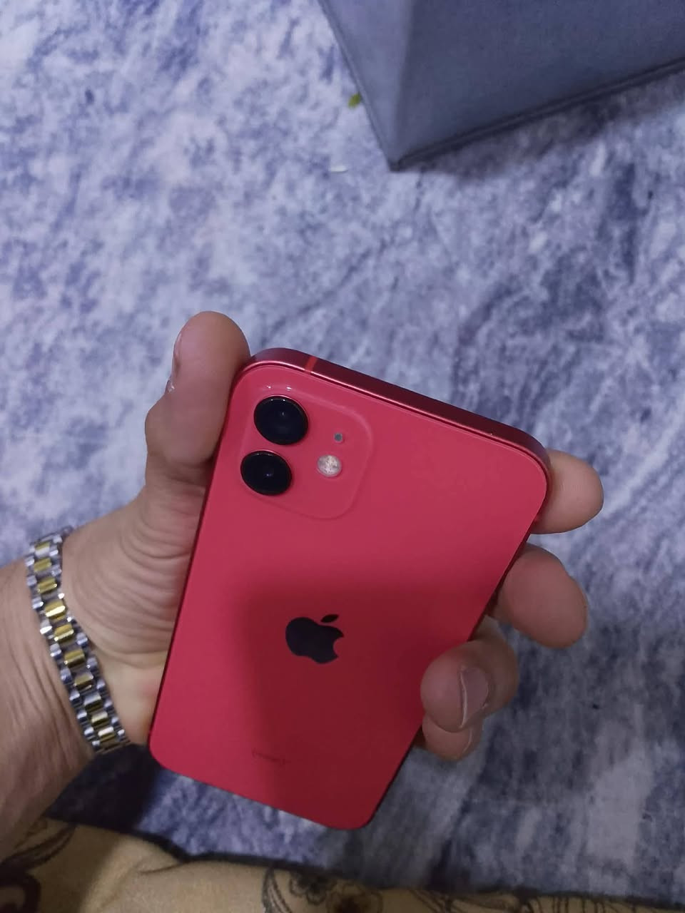 12 كامرتين نضافه شركه شرط مكفول  
بطاريه ابلادي86
شاشه تفصيخ شرط 
ذاكره 64
كامرات دمعهه
صوت، سيم، كله مكفول
سعر 220
*********** وتساب
