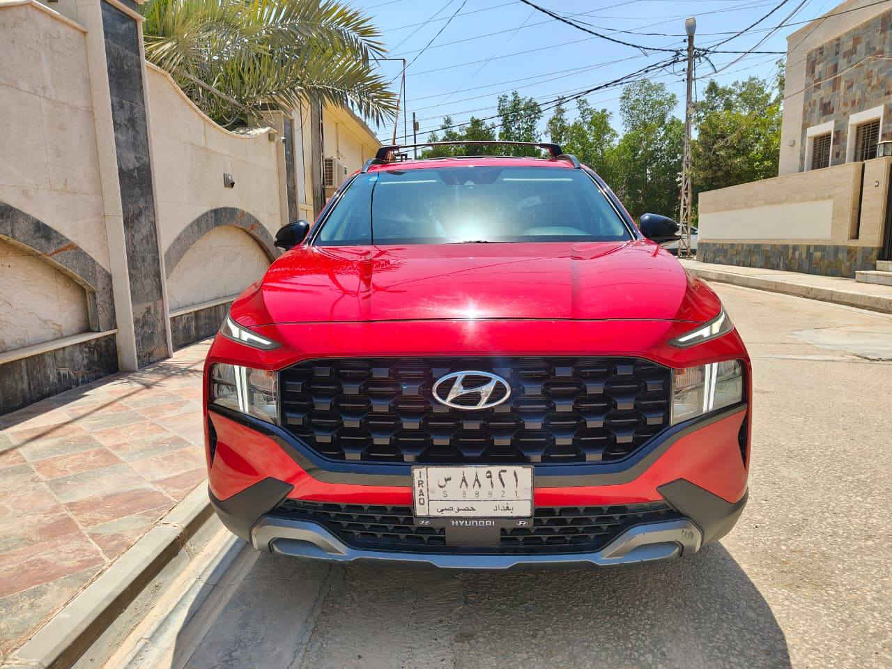 هيونداي سنتافي 2022
محرك 2500 تنفس طبيعي 

نوع XRT 

لون أحمر | بغداد حرة

▪️ ماشيه 53 ألف ميل فقط

▪️ حادث باب خلف الصدر ومبدل نفس اللون بدون اي شاصي أو تكمه أو دواسه 

▪️ بدون أي ضربة ثانيه 

▪️ 5 راكب

المواصفات:

كشنات كهربائية أماميه

 تبريد أمامي وخلفي متصل 

 شاشة  + GPS

 نظام صوت جداً راقي 

 شاحن لاسلكي

 بصمة فتح وتشغيل

 جنطة كهربائية

 لايتات LED أمامية 

 كامره خلفيه + رادر مري

 إشارات بالمرايا + إشارة ترحيب

 رادارات أمامية وخلفية مع توقف تلقائي

 أوتو هولد + أوتو ستوب

4 أنظمة قيادة

 مثبت سرعة تفاعلي

 سياقة ذاتية

 نظام المحافظة على المسار

السيارة نظيفة جداً  مواصفات XRT ام الدواسه .

السعر ٢٠٧ وبيهه مجال ***********
