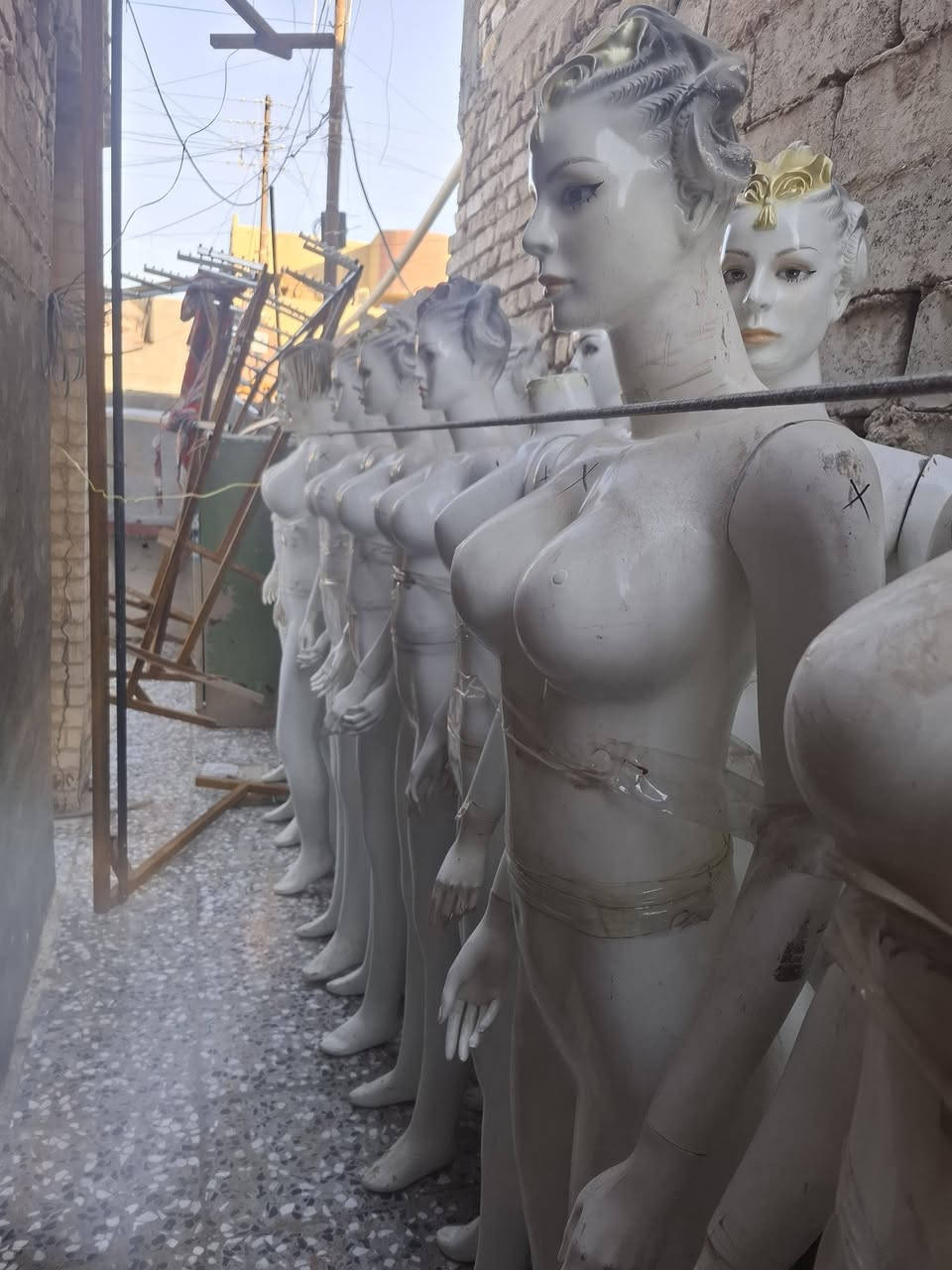 السلام عليكم مليكانات جديدات مابيهن اي ضرر 22وحدهةة السعر 75الف مكاني ابو غريب رقم الهاتف ***********
