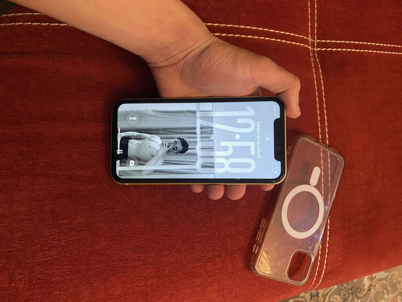 ايفون ١١ عادي ١٢٨ ذاكره مبدل شاشه اصليه وبطاريه اصليه فيس ايدي شغال كلشي شغال الجهاز نظيف وسعر الجهاز ١٩٠ الف وبي مجال بسيط مكاني العامريه رقم الهاتف ***********
