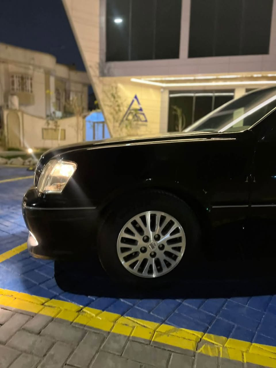 ملكه كفاله عامة 

 قرار 102 رقم بصرة دولي بسمي شرط المداور 

دكمتين شاصي 171 محرك فيفتي ✅
كشنات كهربائية داخل بيجي السيارة
كرستال السيارة 
بكلايت كرستال 
12-برده كهربائيه كروس قفل سرعة 
دمامات امامية خلفية 
مكاني بصرة 
السيارة جاهزة من كلشي كير محرك تبريد 
***********
السعر 125$ وبي مجال بسيط
