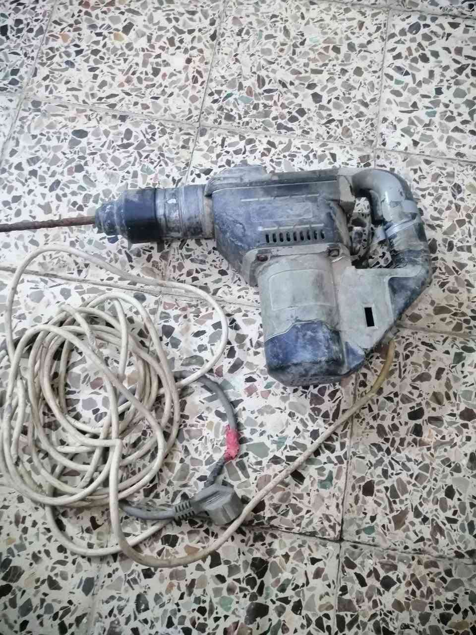 دريل كهربائي شرط الشغل للبيع في كربلاء الحسينية الجريه *********** او ***********
