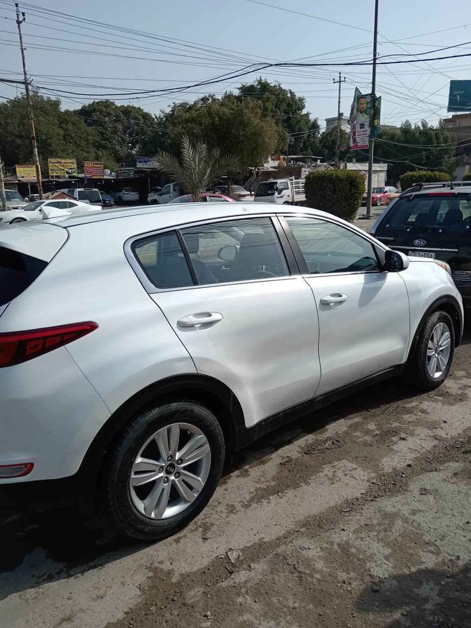 السلام عليكم 
سبورتج 2019 وارد حادثها فقط كلير باب عكس سائق والخلفه رقم اربيل باسمي نضيفه بوضع الشركه ماشيه 98 سعرها 168 ومجال بسيط للاستفسار الاتصال *********** يتوفر واتساب بغداد, العراق
