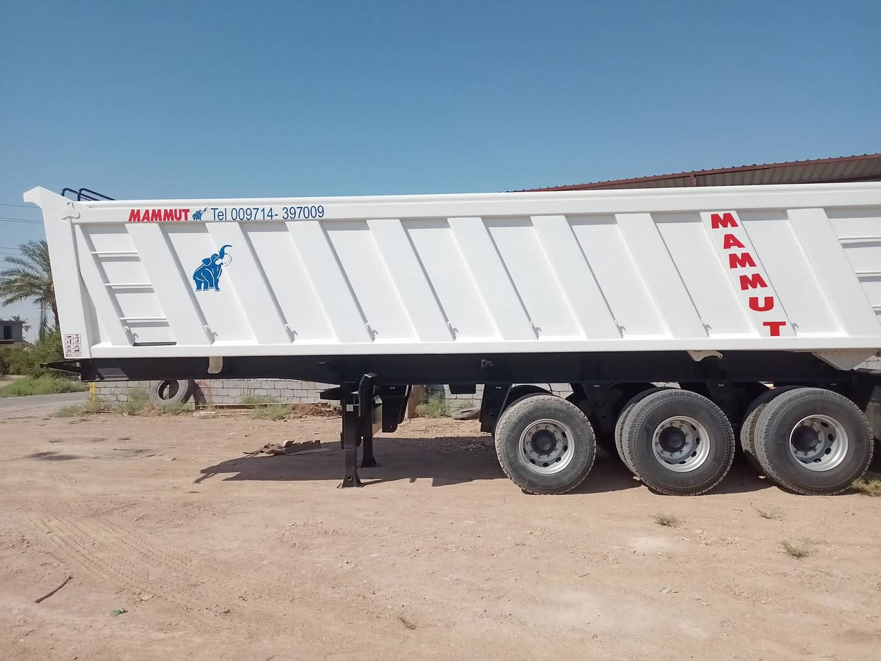 سلام عليكم للبيع عربانه ماموت 26زيرو 30 متر 4دناكير شقل صباح الجدعه مكان فلوجه تواصل ***********
