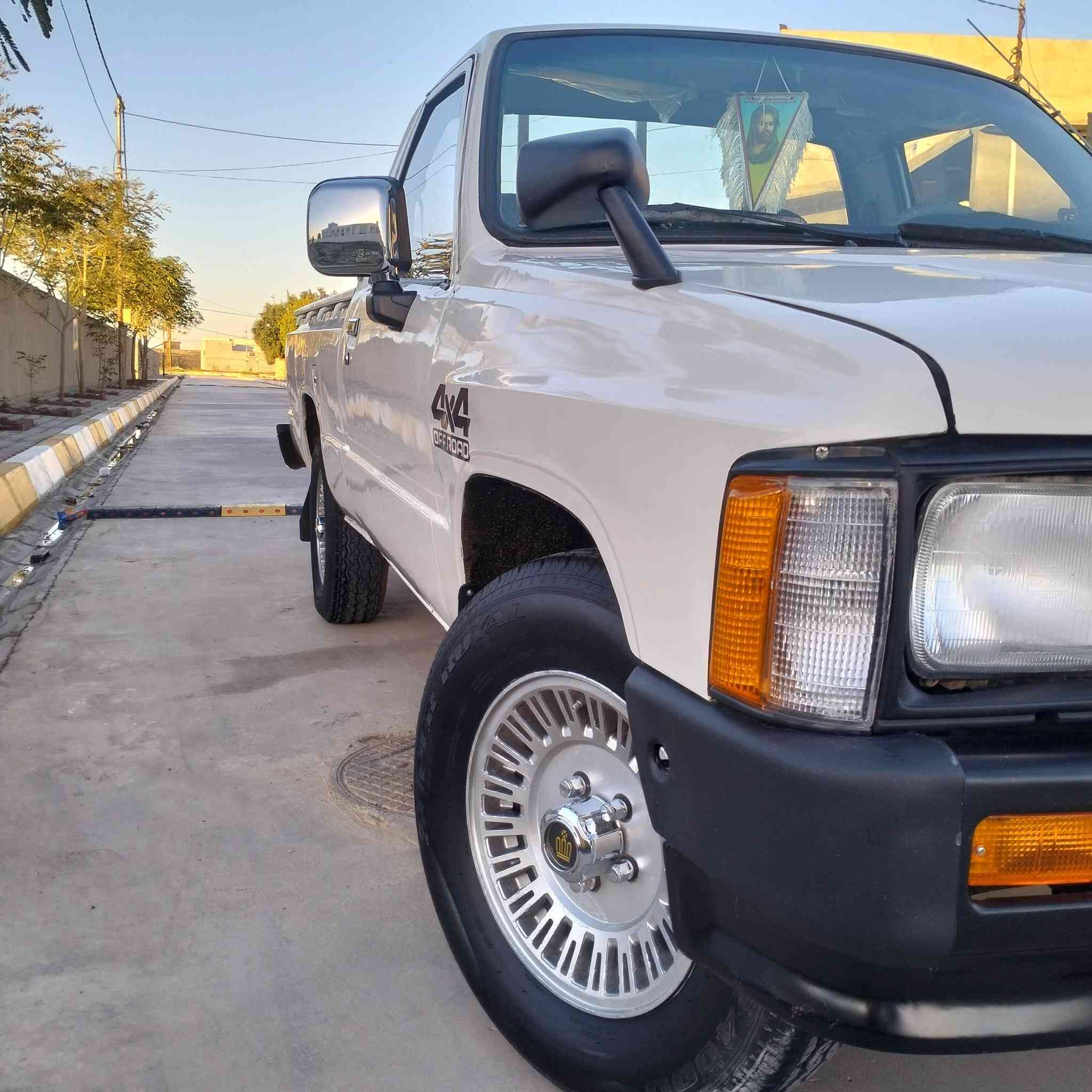 بيكم 1985
رقم ديالى جديد بأسمي
مصبوغة عام للجمالية
بدون حادث ولا خياس
شاصي مكفول
كير ومحرك بلادي مكفول
كهربائيات كلهه شغاله
دوشمه جديدة
ويه الصور فيديو موضح بي كلشي
مكانهه ديالى ناحية السعدية
السعر 47
***********
