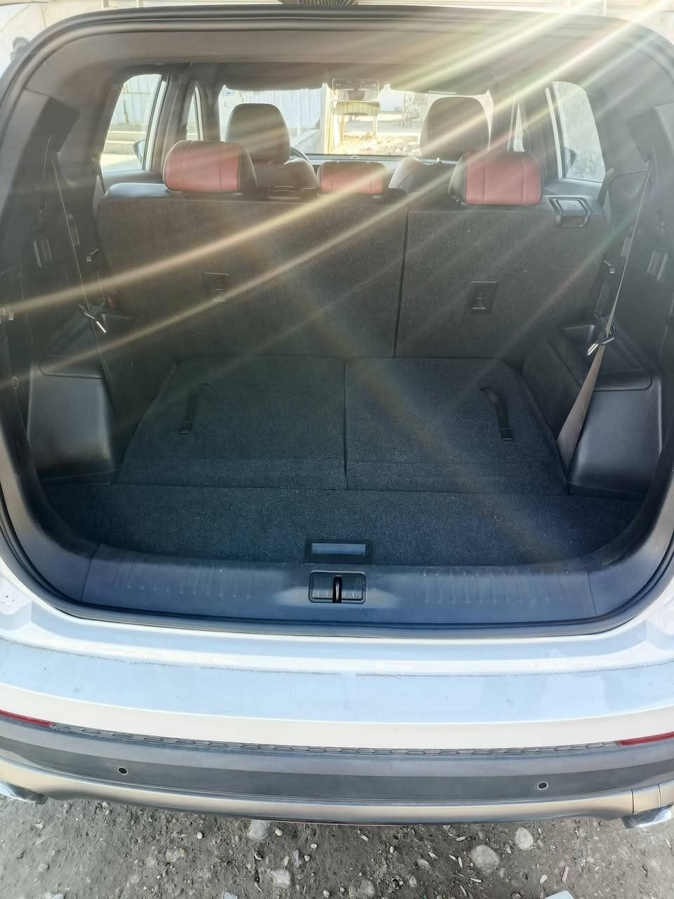 جيتور موديل 23, ابيض كفالة عامه ماشية ٣٦  فول نوع x70  رقم التلفون***********  السعر ١٧٠$ السيارة باسمي بيه مجال
