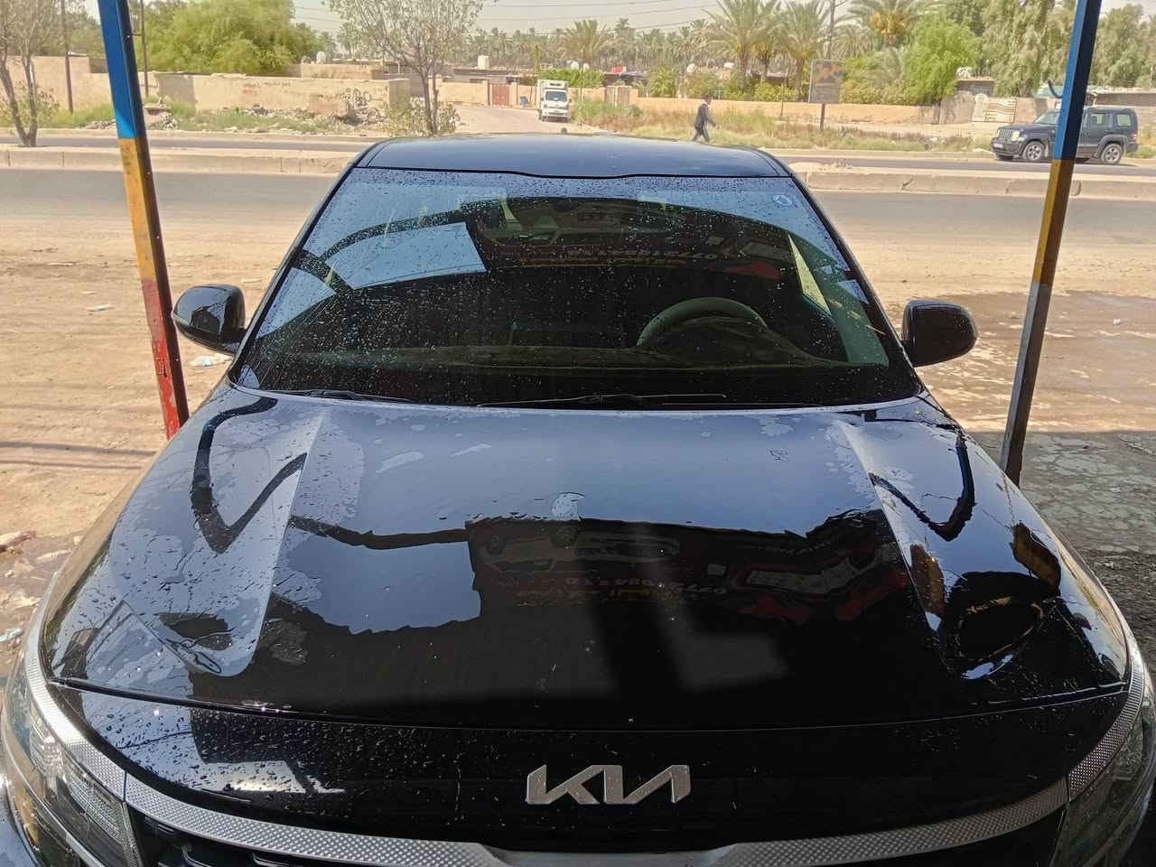 ** للبيع كيا سيليتوس - KIA SELTOS 2023 وارد امريكي **
حالة السيارة:
السيارة جديدة ونظيفة جداً.
حادثها طخة باردة فقط بدون صبغ.
الايرباكات : فقط كشن وبردة فاتحات والباقي كله سليم و مامفتوح.
بدون تبديل وبدون دواخل.

المواصفات:
موديل 2023
وارد امريكي
محرك 2000
مواصفات S

ملاحظات:
سيارة جاهزة بدون اي نقص، كفالة عامة من الضربة والصبغ والتبديل عدا المذكور.

السعر: 140 ورقه وبيها مجال
المكان: بغداد - بسماية 
للاستفسار: ***********
