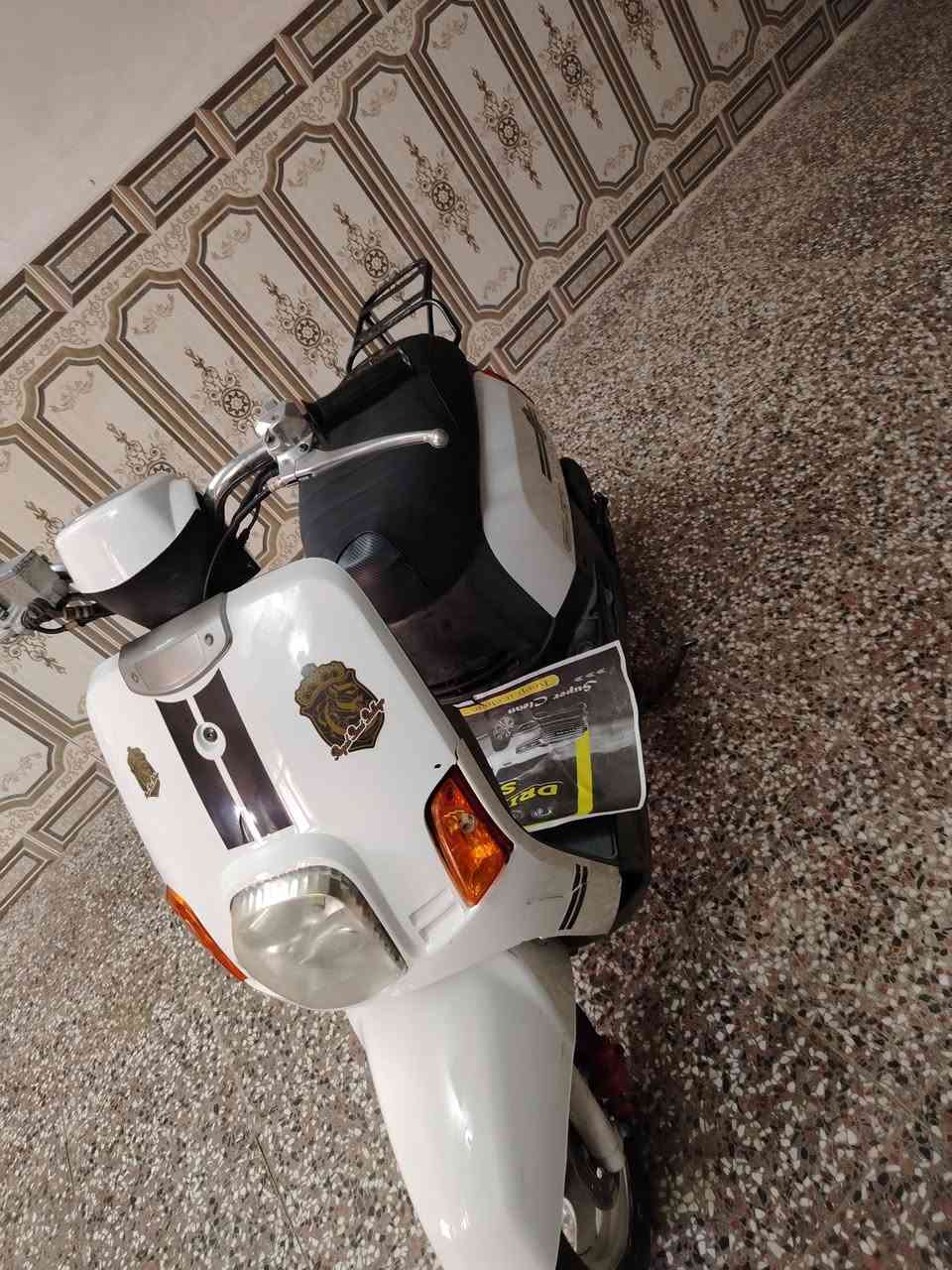 السلام عليكم  💕
دراجه بوليس كابريتر ✅ 
كفاله كلشي ✅
سلف وهندر شغال ✅
 شغاله شلعه ومعدل ✅
اشاير شغاله ✅
المحرك مامفتوحه ✅
الكفرات تجاريه❌
أوراق مايجي بيه ولا وصل ❌
الكفر الكدام بي دعمه ❌
موديل 2007
مكاني كربلاء الحر شارع العريض يم أفران الياقوت 2✅
رقمي متواجد بس واتساب ✅***********✅
السعر ٧٠٠ قفله ✅
إلي مو شراي لا ينتصل ❌
