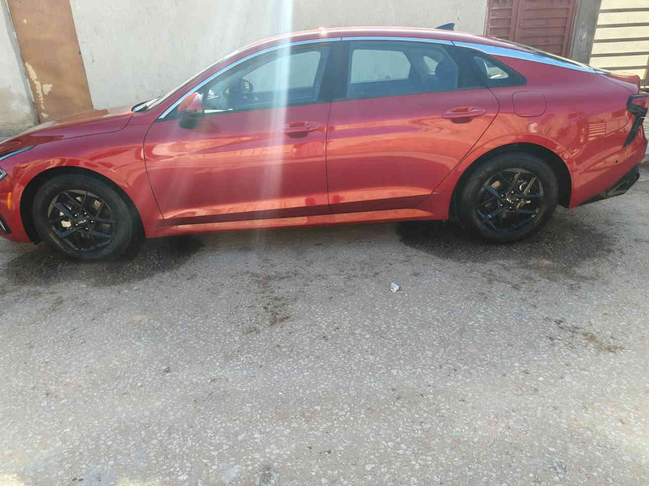 كيا ك٥ مديل ٢٠٢٥ السياره كامله بدون اي نقوصات مكانها كربلاء ماشيه ١٠.٠٠٠milبعدها زيرو بدون ارقام فحص مؤقت سعرها ب ٢٢٠وبيها مجال الرقم للستفسار:***********
