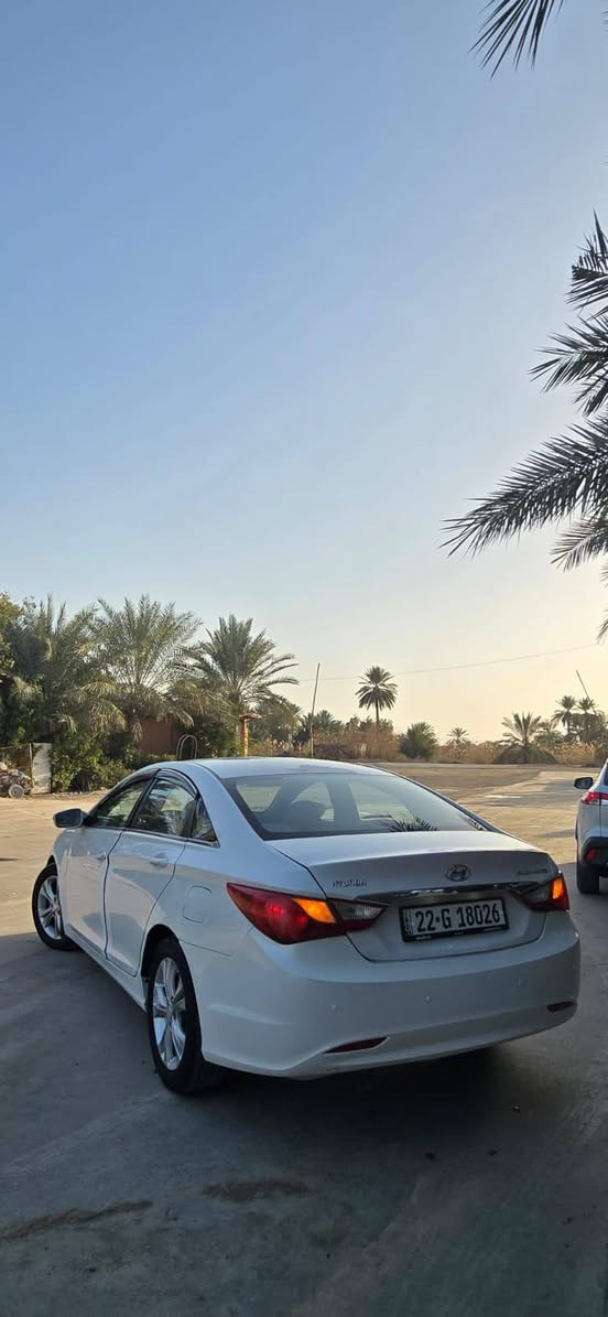 السلام عليكم سوناتا 2011  خليجي الشركه العامه رقم اربيل دولي تحويل وكاله مضمون سنويه لل31 بيه صبغ 4قطع بدون دواخل شواصي ولغود وكص وكلب مكفول
مواصفات
مكينه 2400 دوش مكفوله
ماشيه 72حقيقي بل 120ادك جرس
كشن السايق كهرباء 
مري شفط
تحكمات فول
تبريد قطعتين
شفتات استيرن
اشاره بلمري
حساسات خلفيه
5ويلكب وتخم تاير
كير ومكينه وحداديه وتبريد كفاله مكاني الحله السعر 98 للاستفسار ***********
