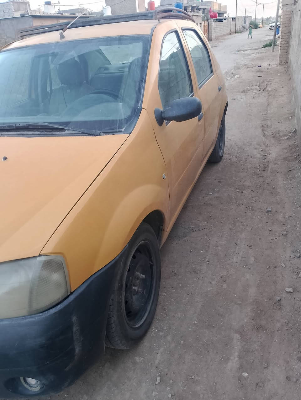 سلام عليكم..
رينو لوكان موديل 2009 للبيع 
كير محرك مكفول..
الكشر بي ذيول معمره وبي طخات 
تخم تاير جديد باتري جديد 
جامه اماميه جديده 
كلج مبدله جديد وعمبار بريك جديد
سنويه2030 بأسمي 
رقم بغداد 
السعر 35 وبي مجال 
العنوان/بغداد/بسمايه/قرية10  
للأستفسار***********
