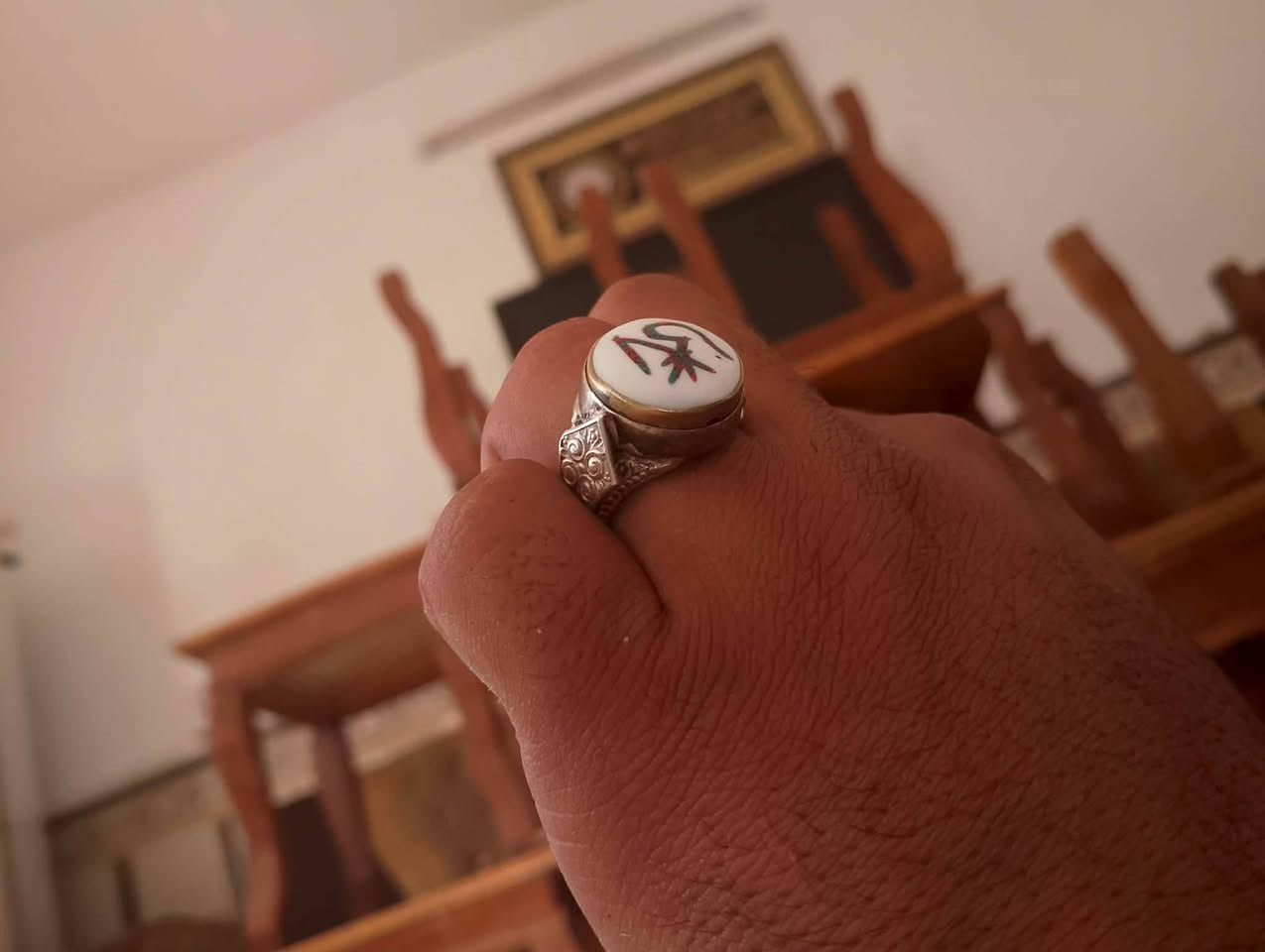 للبيع قيم وأخذ ابيع ثنيهن مابيع واحد‏‪***********‬‏ وتساب
