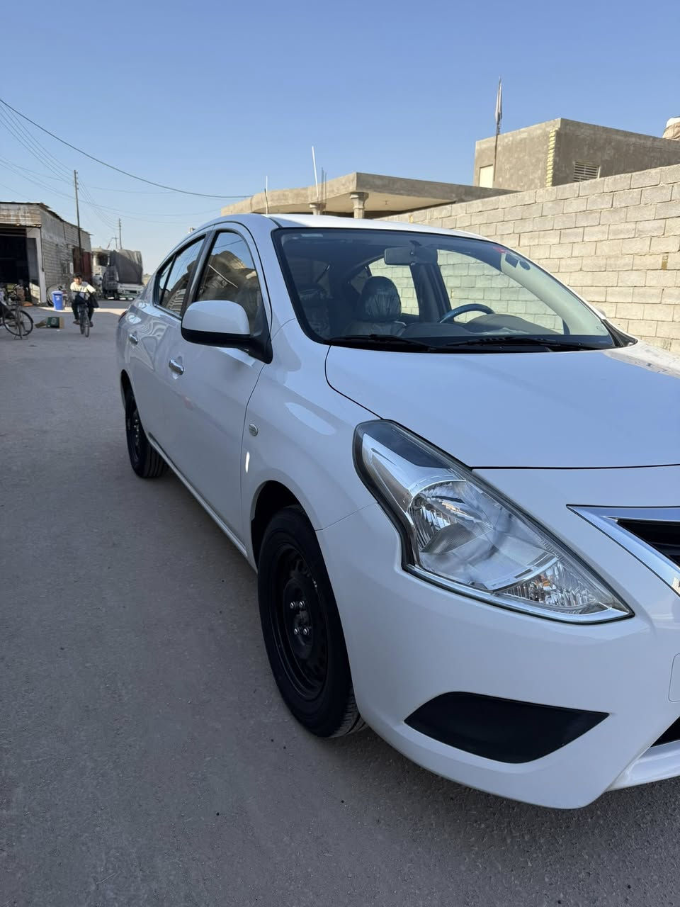 السلام عليكم ورحمة الله
نيسان صني هندي بليته زرگه مديل 2023 كفالة عامة ضربة وصبغ وتبديل 
جاهزة وكاملة من كلشي مابيه اي نقص 
ماشية 30 الف وقابل للزيادة 
السعر 124 وبيه مجال بسيط حك الجية 
المكان گرمة علي 
رقم الهاتف ***********
