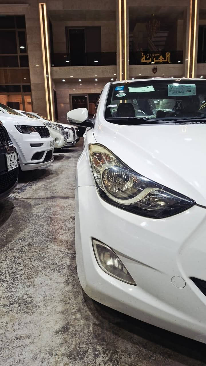 السلام عليكم النترا خليجي موديل السياره ٢٠١٢ بيها كارت بلباب كد اصبعين السياره جديده ماشيه ٦٣٠٠٠ كيلو كير مفتوح السبب بدلت جبنه ودهن مال كير مواصفات حساس خلفي كامره خلفيه اشاره بلمري فتحه محرك ٢٠٠٠ دوش سويج السلام مواصفات GLS السياره بيه تخم تاير جديد رقمي *********** بيع او مراوس حسب القناعه مكاني بغداد البياع معرض العربه
