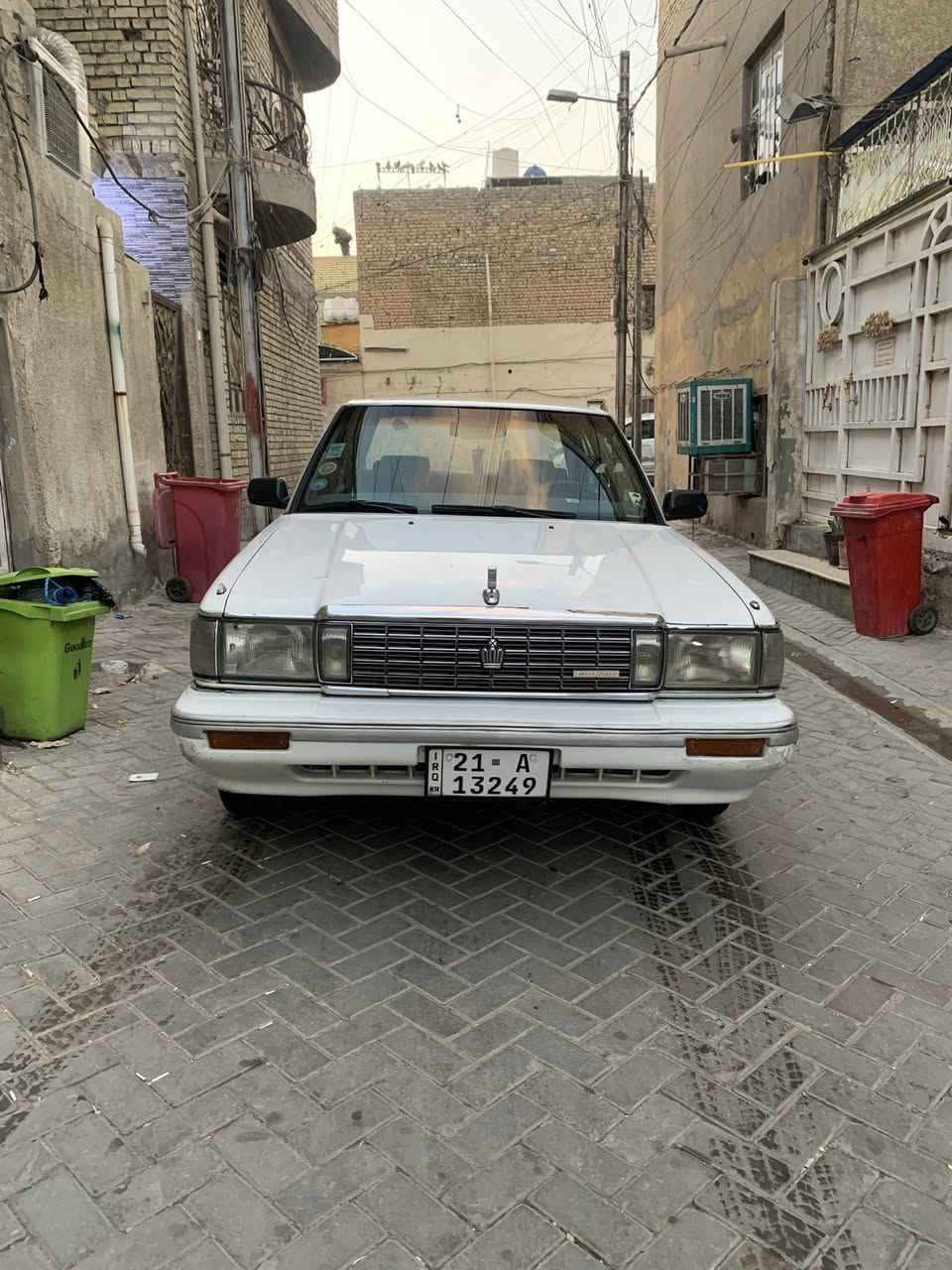 سلام عليكم سوبر سيدان 1989 سياره جاهزه من كل شي حداديه جديده تخم تاير جدد مكينه لاتنقيص ولاتبخير كير واكسل كله كفاله كهربائيات كله شغاله تبريد قطعتين وتدفئه ثلاجه خلفيه شغاله دواخل شوفت عينك بيه صبغ بس بل جاملغ خلفي اثر طخه صفحه ليمنه رقم اسليمانيه بسمي سنويه ل27 سعر 78 وبيه مجال ***********مكان بغداد
