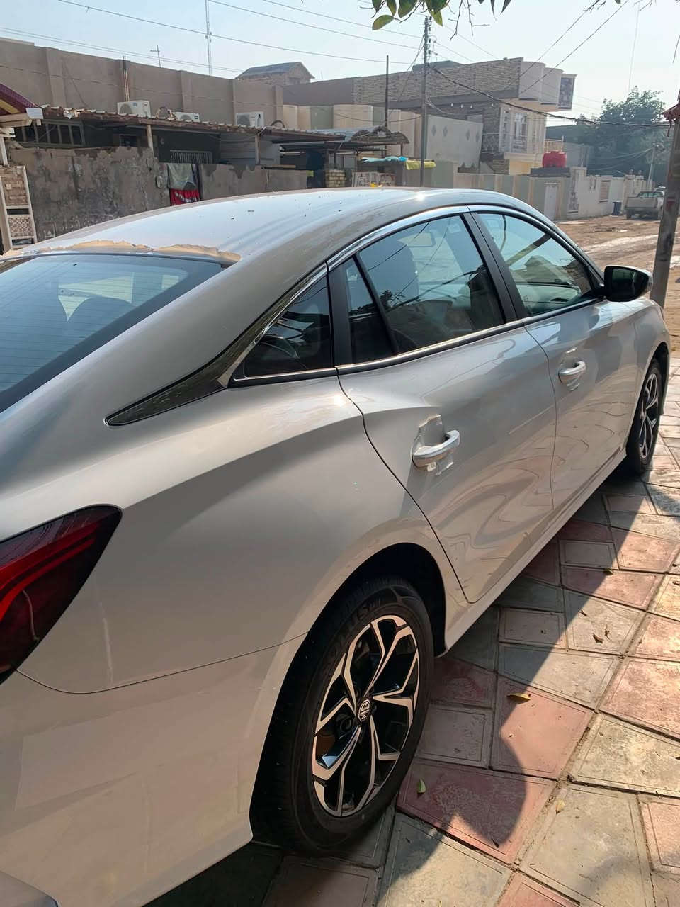 للبيع mg موديل 25 رقم سليمانيه مكفوله ماعده باب السائق بيها رصعتين بسيطات مامبينات دوشمه ارضيه وسفاري وكشنات نحله مكاني حله السعر اتصل .. 
***********
