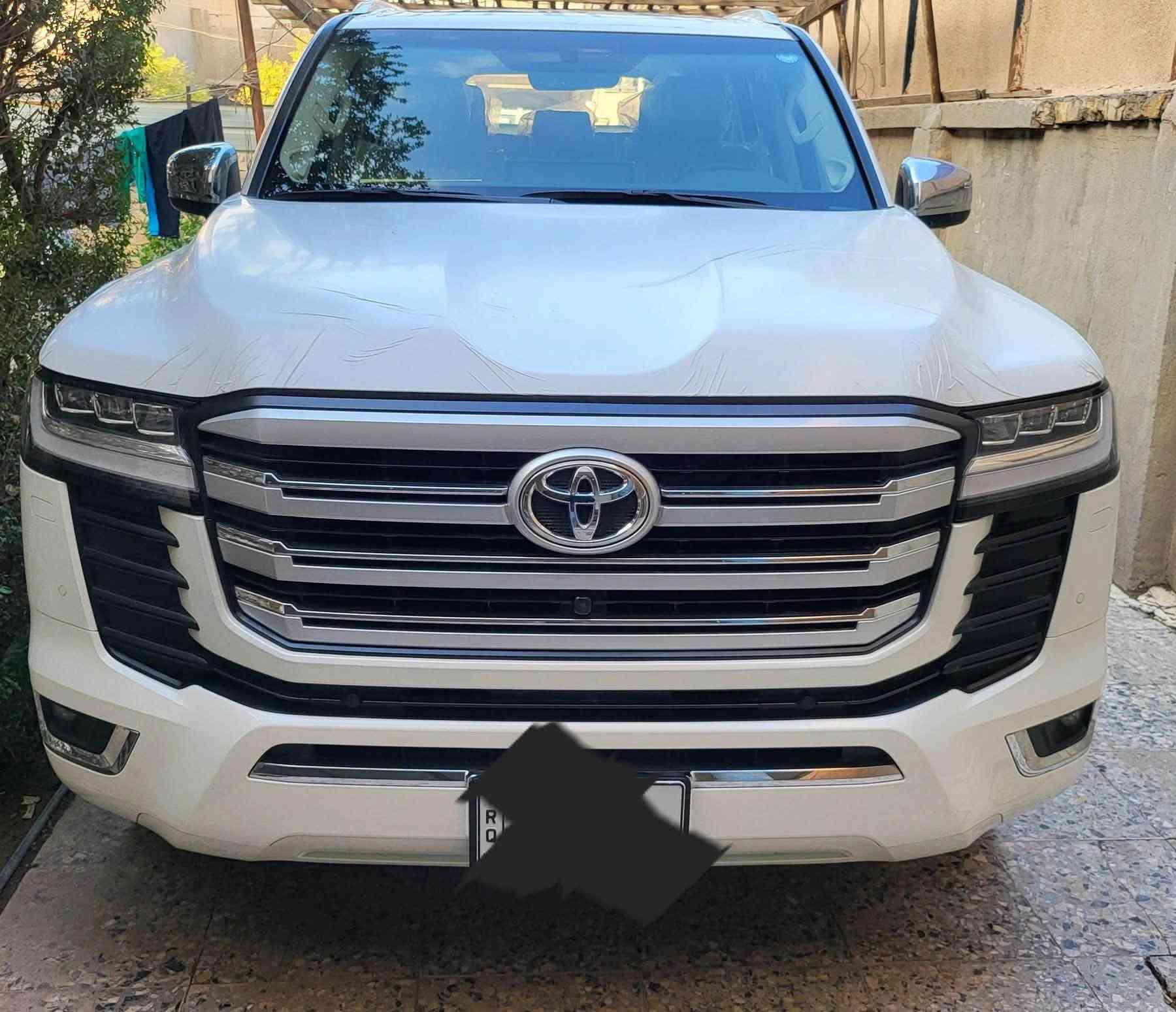 السلام عليكم
لاندكروزر مواصفات VX موديل 2022 شهر 10
رقم اربيل ماشي 20 الف قابل للزيادة السعر 680$ ورقة رقم موبايل
***********مواصفات 
اوتو ستوب خلفي 
اوتو ستوب امامي
مراية رادار
شاشة جبيرة 
حساسات 
زراكة لايتات
ايعاز اغلاق النوافذ عند السرعة
اوقف ذاتي عند استدارة 
كشنات جلد
كشنات تبريد
كشنات تدفئة 
كشنات خلفي كهربائي
خزن كشن سائق 
وبعد مواصفات هواية

