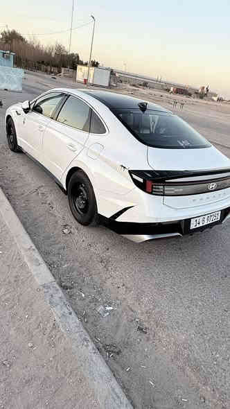 HYUNDAI SONATA 2024
🏁🏁🏁🏁🏁🏁🏁🏁🏁
⬜️◻️▫️⬜️◻️▫️⬜️
المسافة المقطوعة :40000🚶
حجم المحرك :  2.5💪🏻
عدد الاسطوانات : ٤ سلندر
اللون : أبيض
خليجي 
🏁🏁🏁🏁🏁🏁🏁🏁🏁
⬜️◻️▫️⬜️◻️▫️⬜️
🚗🚗🚗🚗🚗🚗🚗
🚗🚗🚗🚗🚗🚗🚗
الإضافات :  
رادار أمامي 🚨
كرسي كهرباء ⚡️
بصمة تشغيل 👆🏻

تشغيل عن بعد  👆🏻

إضاءة LED💡
شاشة تحكم لمس📺
اندرويد اوتو🤖
ابل كار بلاي🍏
خرائط 🗺️🧭
دخول ذكي🚪
والعديد من المواصفات الاخرى 
سيارك مكفوله من الصبخ بيه بارد عله كد شبر بل مدكر المامي اليسر 
الستفسار اكثر اتصل وبل خدمه 
***********
