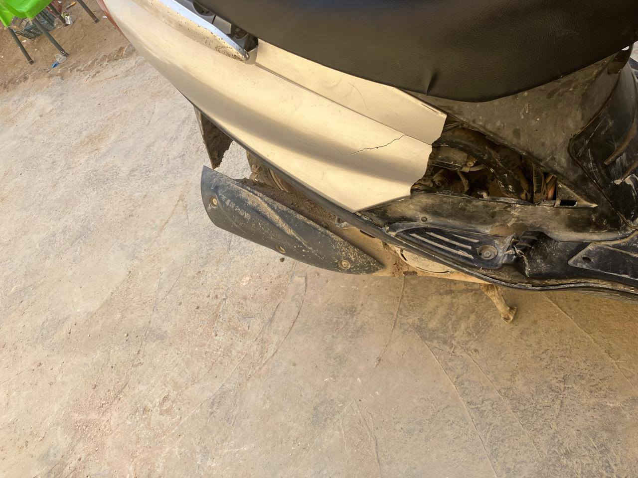 السلام عليكم للبيع ماكس 140ستان عالي وناصي قفل جنطه قفل ستيرن سلف هندر كهربائيات كلهة شغال دراجه كلهة مختمه ختم واحد ..فقط كسر بل كفر بصيط مثل ماموضح بل صورة..سعر 450بيهة مجال بصيط مكاني تاجي


**إذا كنت صاحب هذا الإعلان وتريد حذفه لأي سبب، رجاءا أرسل رسالة إلى الدعم الفني**