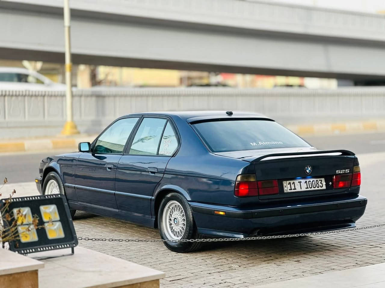 بسم لله الرحمن الرحيم
BMW/525iتك فانوس مسكر اصل 
موديل 1993رقم بغداد مميز بسمي سنويه لل2029 هزه ومداور كامل كله جديد ستوني محوله بسمي شخصيآ كير مكينه خير من الله شلعه ومعدل حداديه تكم تاير تبريد ثلج كلشي شغال بيه ضفيرته بلاد لا مجطله ولا مكصكصه شادله مروحه F01 كهربائيه كشره يخبل صبغ فقط داير جماليه 
سعر 65 مكاني بديوانيه ***********
