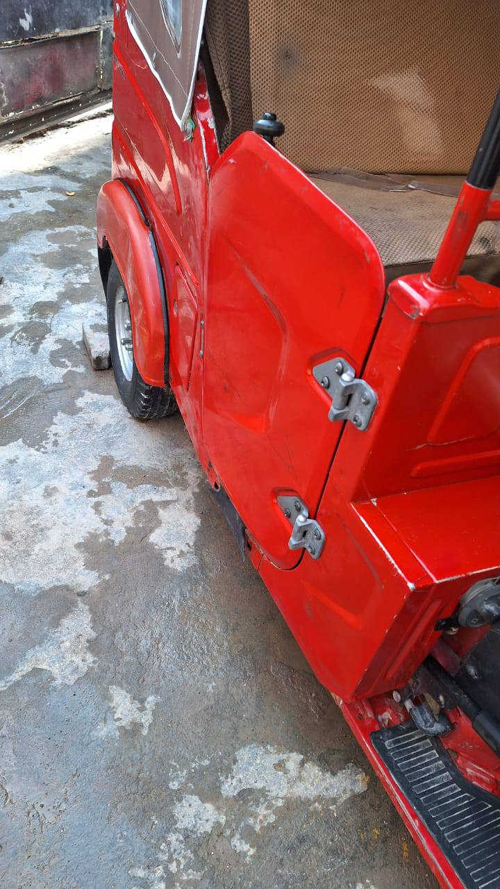 تكتك لبيع ٢٢ اوراق بيه نقص ورقه مكان كوت 
مكينه مكفوله من فتح وكشره مكفول صبغ ومعجون تكتك نضيفه مكان كوت تكفل حلال وحرام  كشر مكفول عام بيه بارد قليل 
سعره ٥٥٠٠
***********
مكلف بل نشر
