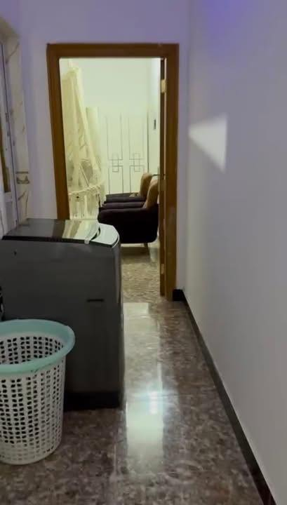 للايجــــــــــــار ✅
.
شقه للايجار في الجنينه بناء حديث سعر مناسب 
.

مواصفات الشقه  / 
.
غرفتين منام ، صاله ، مطبخ ، صحيات 

.
سعر الايجار 500 شامل للماء و الكهرباء 
.
✅ الذهبي للاستثمار العقاري ✅

#مجــــــاز_قانــــــــونيــاً
—————————————
#ملاحظه لعملائنا الكرام يتوفر لدينا عروض عقاريه بيوت للبيع والايجار في كافة مناطق محافظة البصره كذلك يتوفر لدينا بنايات تجاريه للبيع في مناطق ممتازه بوارد شهري ممتاز 
‏‌‎ للمعلومات اكثر التواصل على الارقام الموضحه او زيارة
الموقع 
البصره_ شارع عام حي الزهراء _ قرب مستشفى النفط
***********
