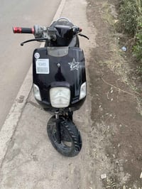 دراجه ماكس بوليس عوزها بس كابريتر ابيعها طافيه ب ٢٥٠ تعتربها كوم حديد ...