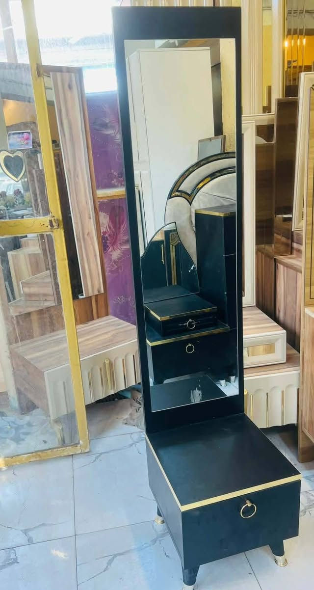 غرفه نوم تركي للبيع سعر 650 الف ***********
