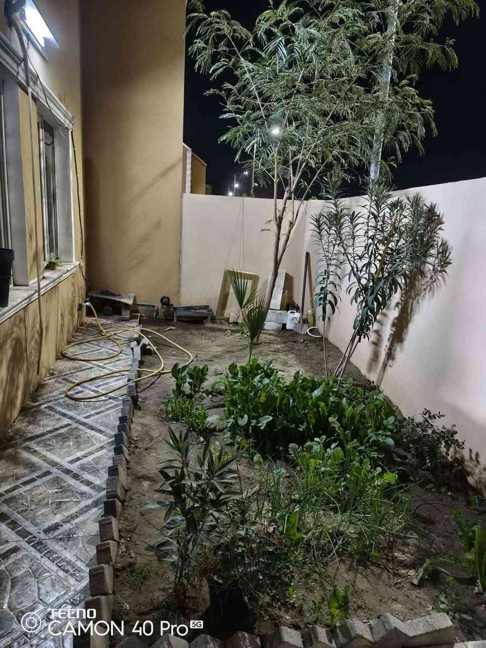 السلام عليكم بيت للبيع في مجمع الزهراء السكني طابو صرف المساحه ٢٠٠ م رايدينه ٦٠ مليون وبيه مجال ومطلوب للمصرف العقاري ٧٩ مليون تسديد كل شهر ٤٢٠ للاستفسار الاتصال على الرقم ***********
