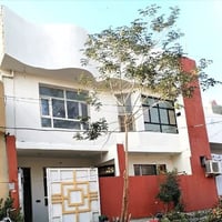 حي الرسالة كربلاء • ١٠٠م • ٤ غرف ٢ سويت