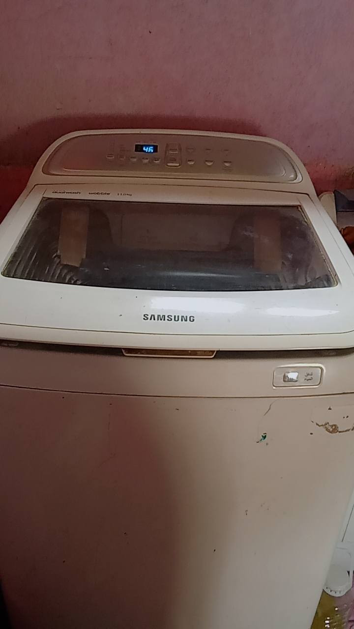 غساله اوتماتيك نضيفه نوعيه ممتازهه 
السعر 225الف 11كيلو


**إذا كنت صاحب هذا الإعلان وتريد حذفه لأي سبب، رجاءا أرسل رسالة إلى الدعم الفني**