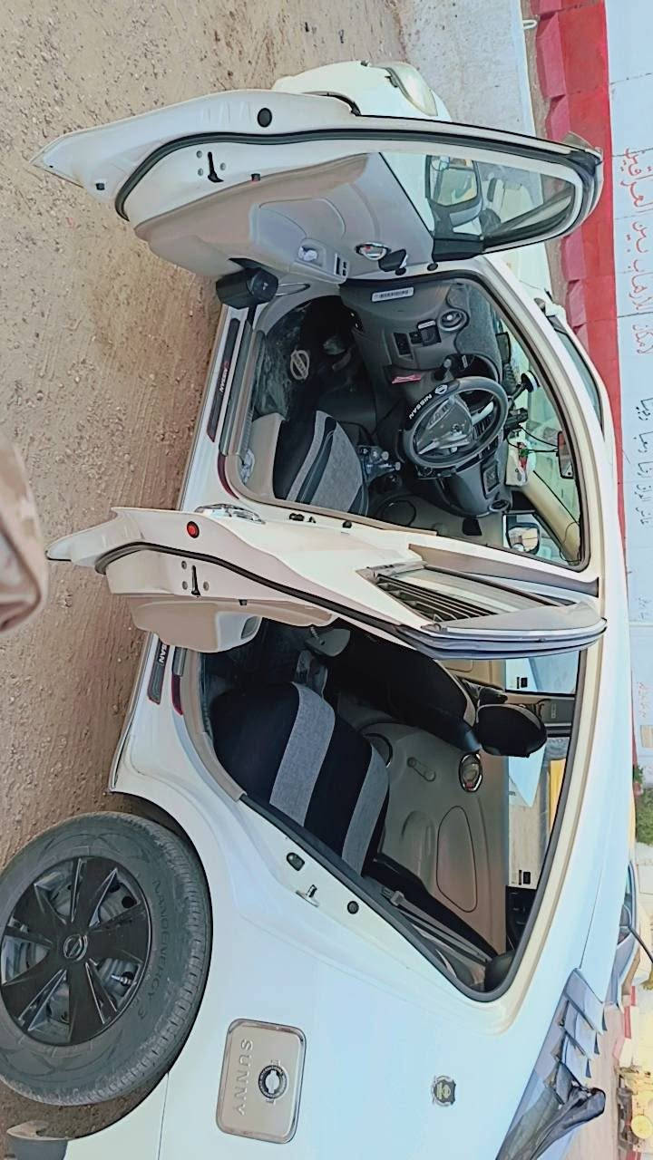 السلام عليكم للبيع
نيسان سني هندي بليته الزكه 
رقم بغداد انكليزي سياره نضيفه حيل مابيه اي نقص سياره بسمي هزه مصاقطه السعر 90 اوبيه مجال قليل @
***********
مكان السياره بغداد الطوبجي
