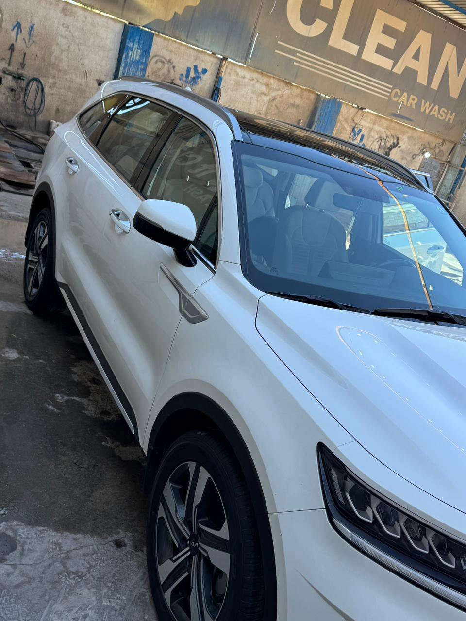 رقم بغداد الدولي  السيارة باسمي تحويل ثاني يوم
6سلندر

 بنوراما

٧ راكب

٣ قطع تبريد

بصمه 

كرسي السايق كهرباء

جنطه كهرباء

كامره خلفيه

شاشه كبيره

شاحن موبايل

حساس امامي خلفي

وباقي المواصفات المعروفه

ماشيه80 الف

مكفوله من الصبغ والضربه والتبديل

السيارة جديدة بمعنى الكلمة

بيها بارد باب عكس السايق فقط الباقي كفالة عامة

عنواني بغداد مدينة الصدر السعر 290وبيه مجال بسيط 

للاستفسار ***********
