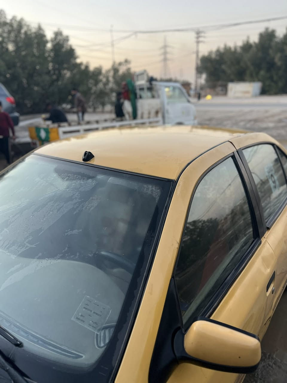 سمند للبيع 
السياره مابيه ضربه ولا تبديل بس دعاميه امامي مكينة كايمه مكاني نجف السياره بأسمي ابيع سويج 18 وبيه مجال تجي تشوف ودلل ***********
